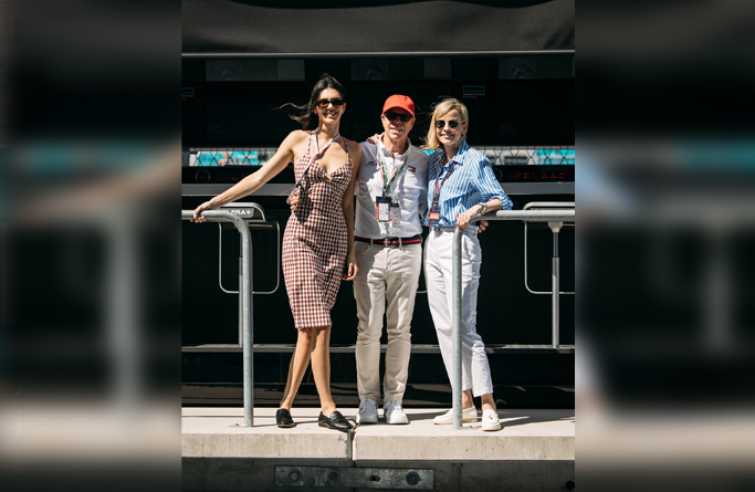 Kendall Jenner, Lewis Hamilton Ve Justine Skye Miami Grand Prix’de Tommy Hilfiger Giydi